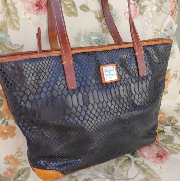 Dooney & Bourke Charleston Shopper Tote Black and Tan Leather Snake Print - Picture 17 of 17